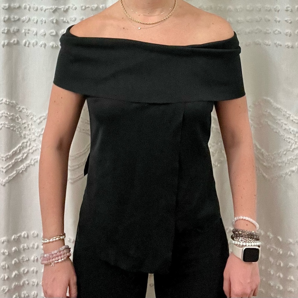 Gloria Coelho Off-Shoulder Top